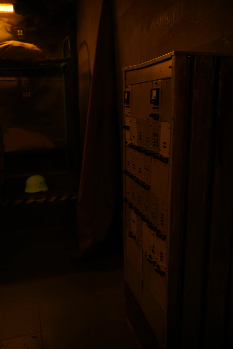 Aber sie sind verschwunden und das Objekt wurde für geheim erklärt.